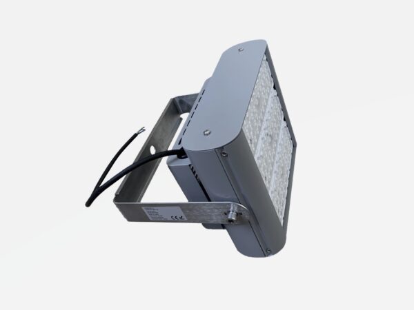 Marine uitvoering van TETRA-XS met RVS316 beugel en aluminium 5052 behuizing – corrosiebestendig ontwerp