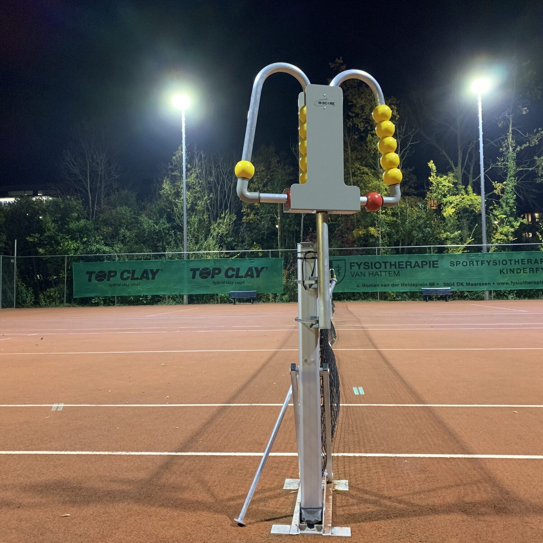 Tennisbaan verlicht met led verlichting