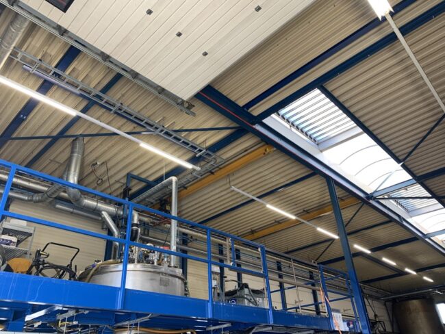 Maatwerk - Led lichtlijnen chemiebedrijf Moerdijk