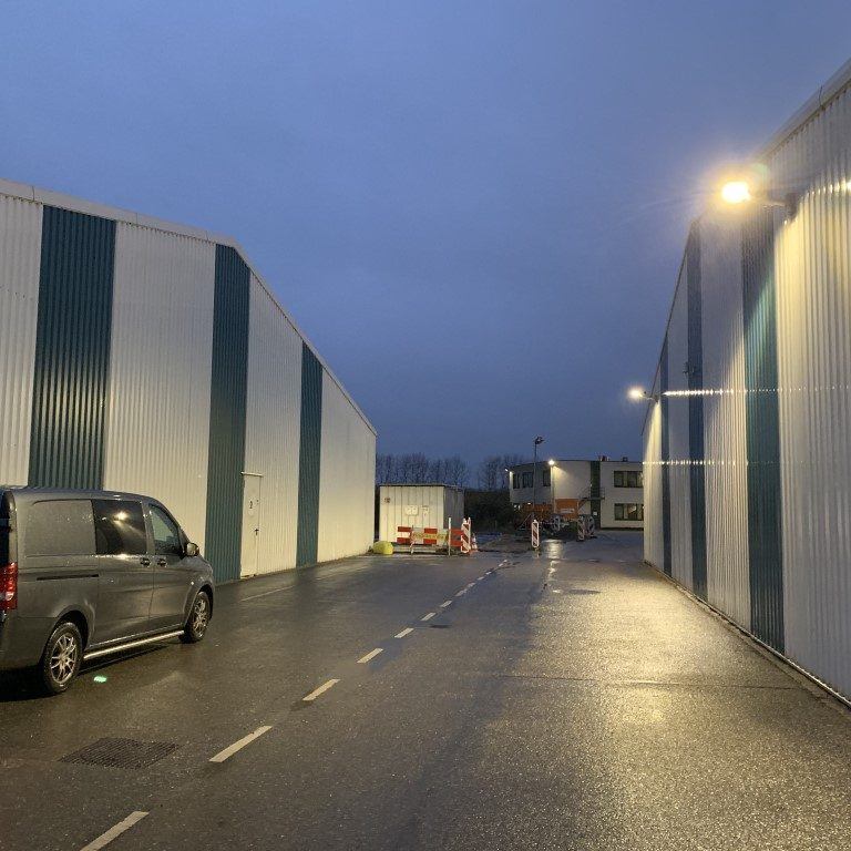 Rijpad bedrijfsverlichting vervangen door led