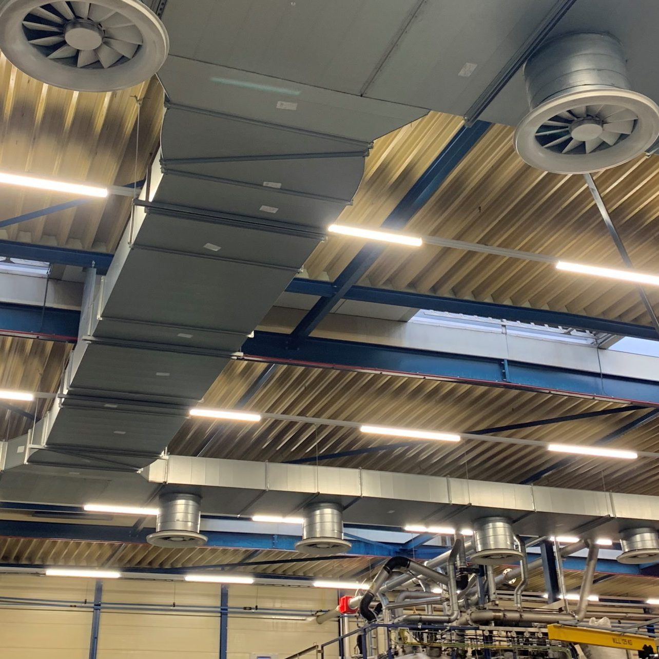 led verlichting bedrijfscomplex Moerdijk - Leverancier en installateur van led verlichting Moerdijk