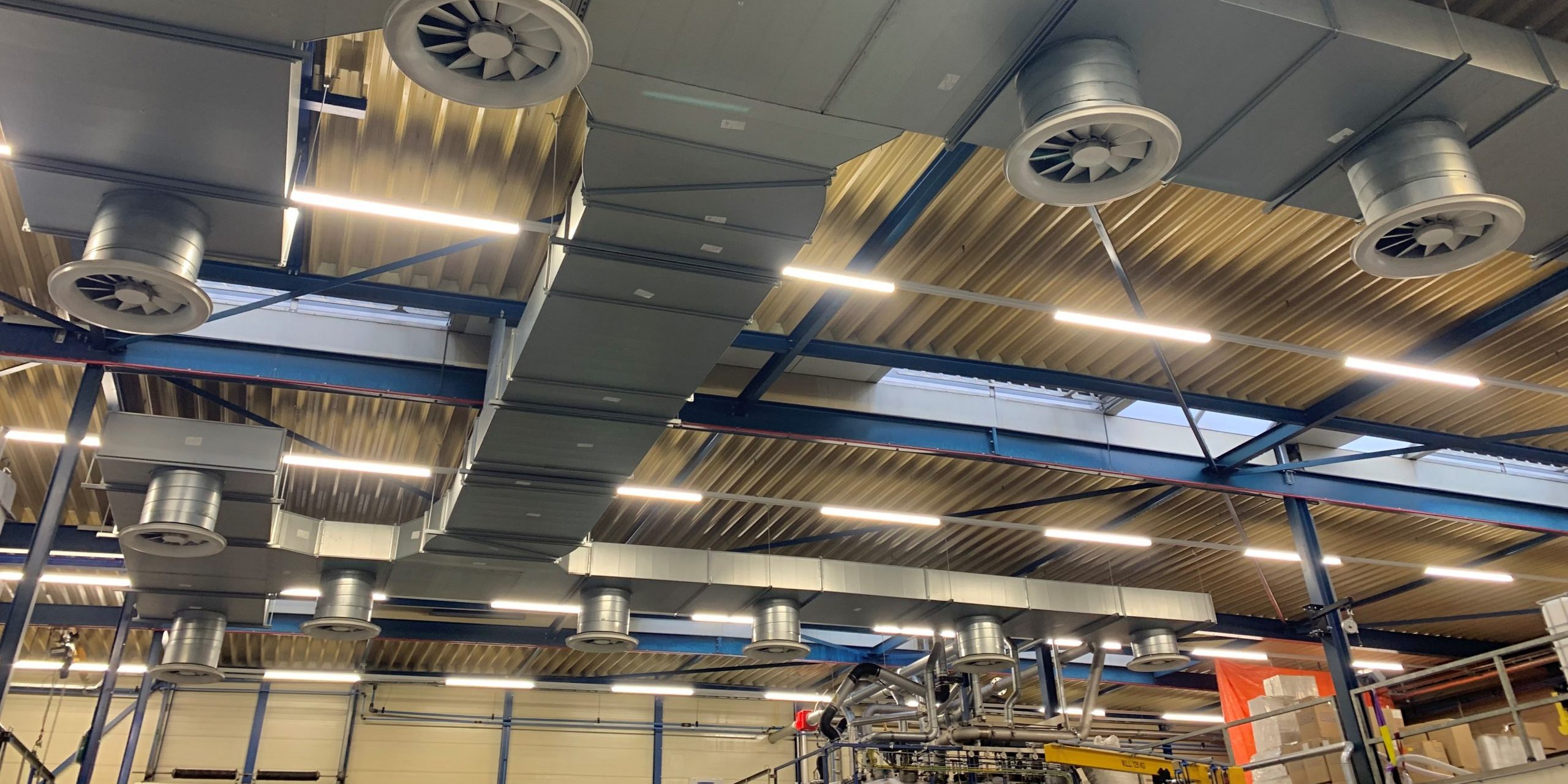 led verlichting bedrijfscomplex Moerdijk - Leverancier en installateur van led verlichting Moerdijk