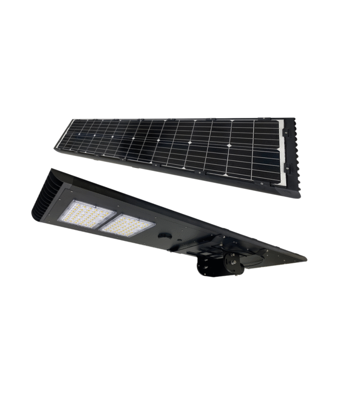 Polarics 100W solar LED terreinverlichting gemonteerd op paal bij parkeerterrein