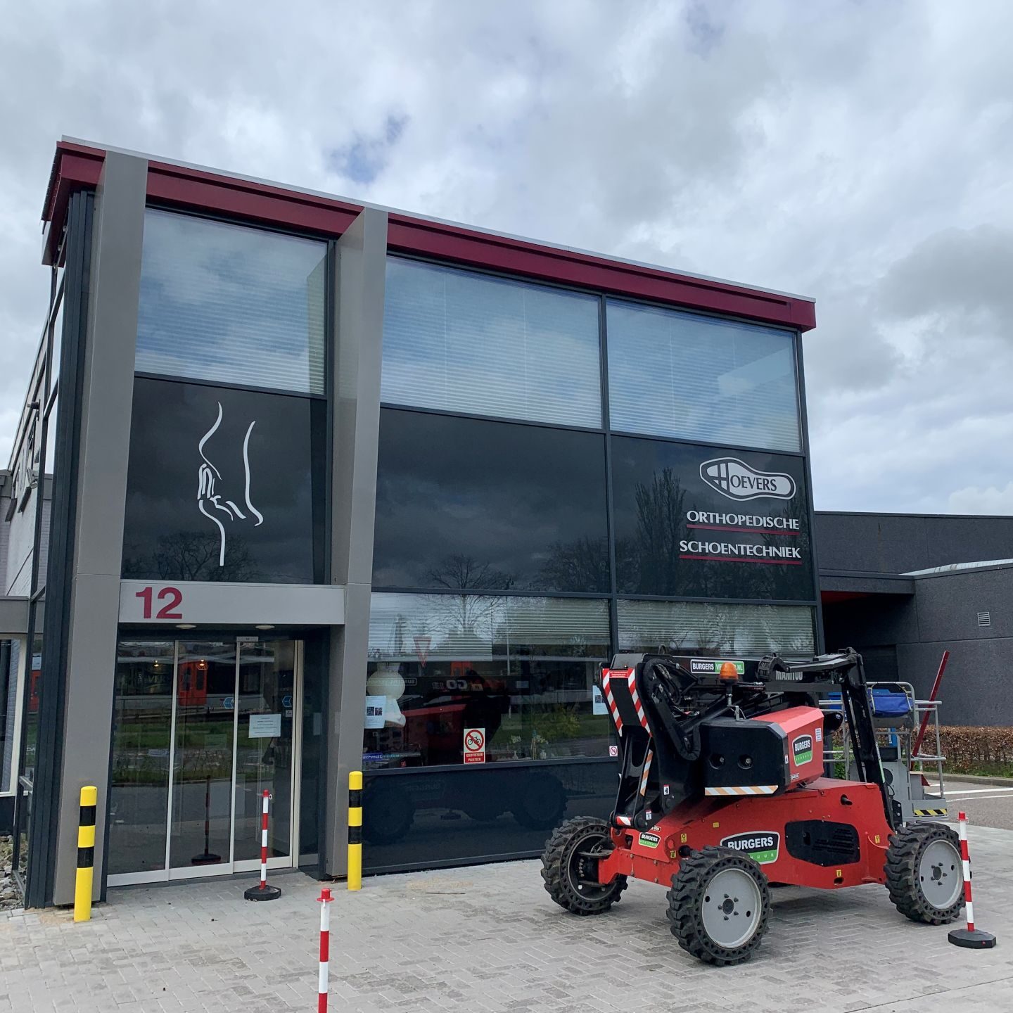 Opvallende gevelreclame met LED-verlichting als eindresultaat van Condarmatic project