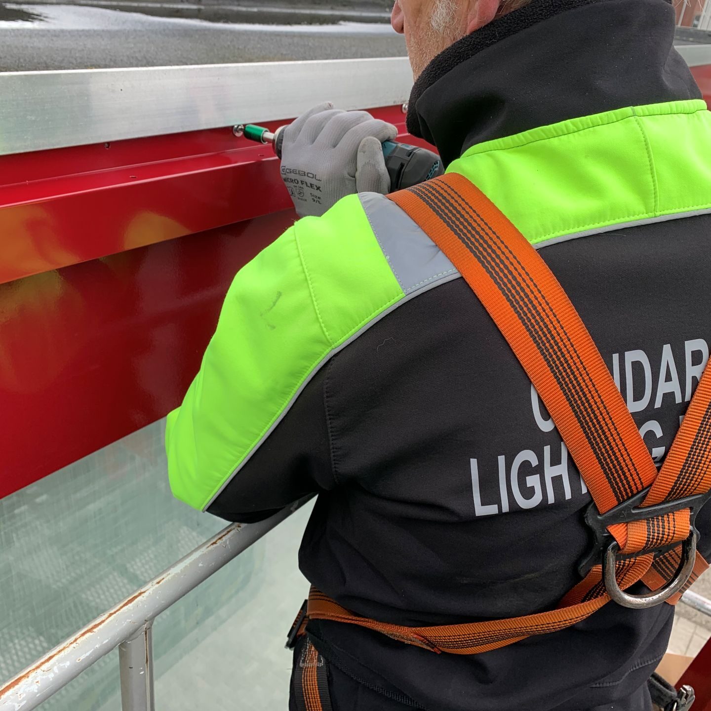 Projectresultaat van LED gevelverlichting en gevelreclame installatie door Condarmatic