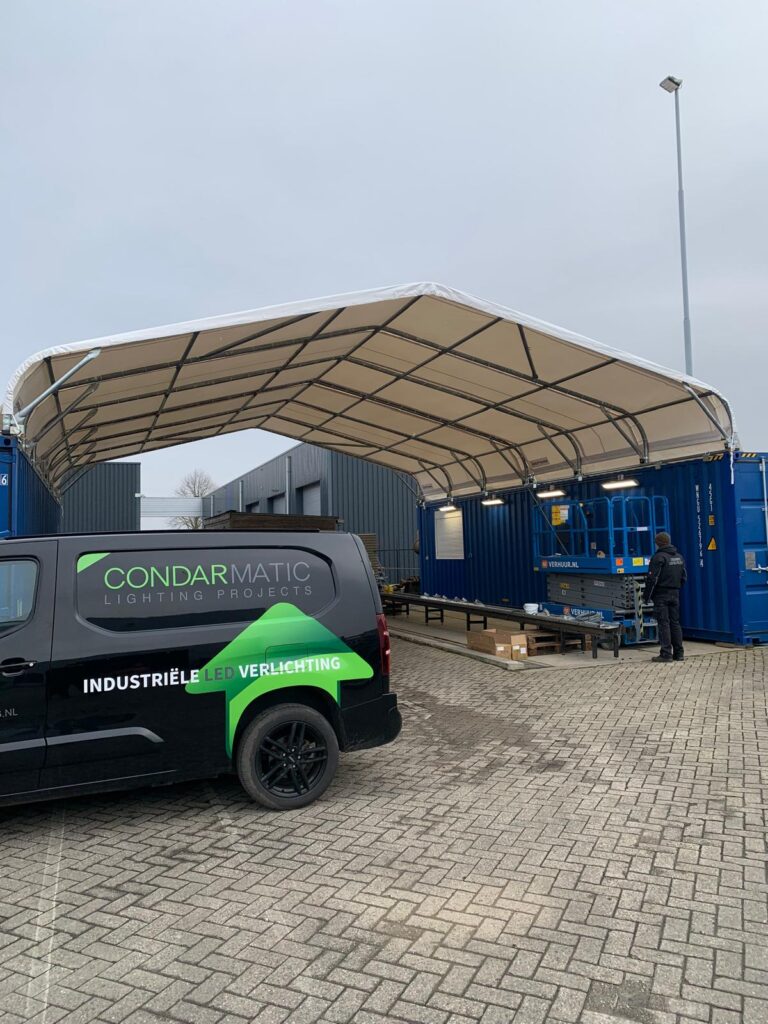 Led verlichting voor containeroverkappingen, loodsen en opslagtenten